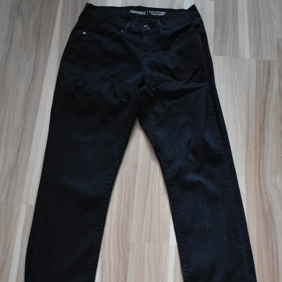 Signature Levi's Curvy Straight Pants - Picture 3 of 6